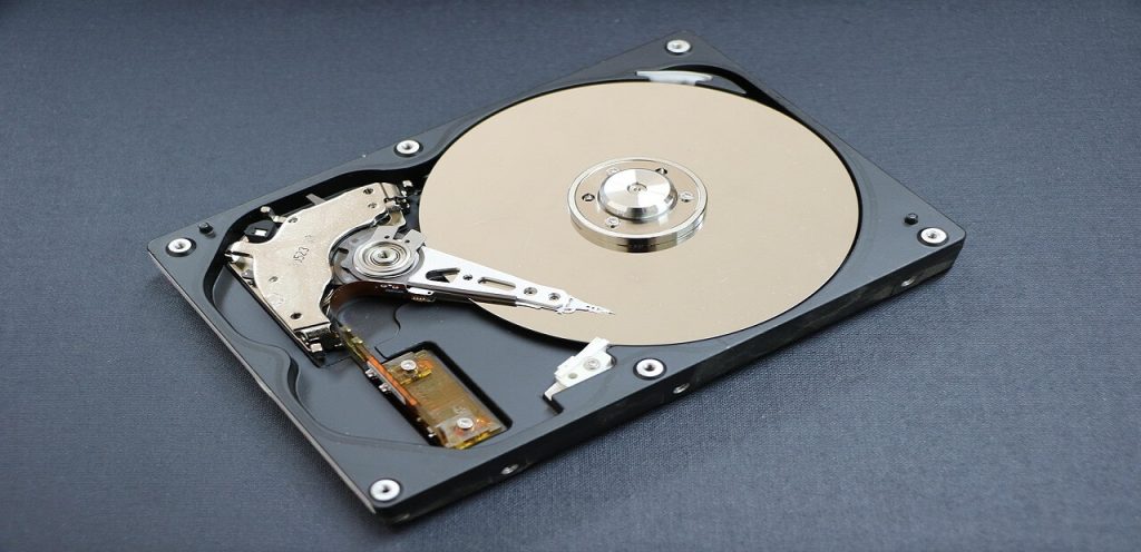 how to manage disk space in windows 11